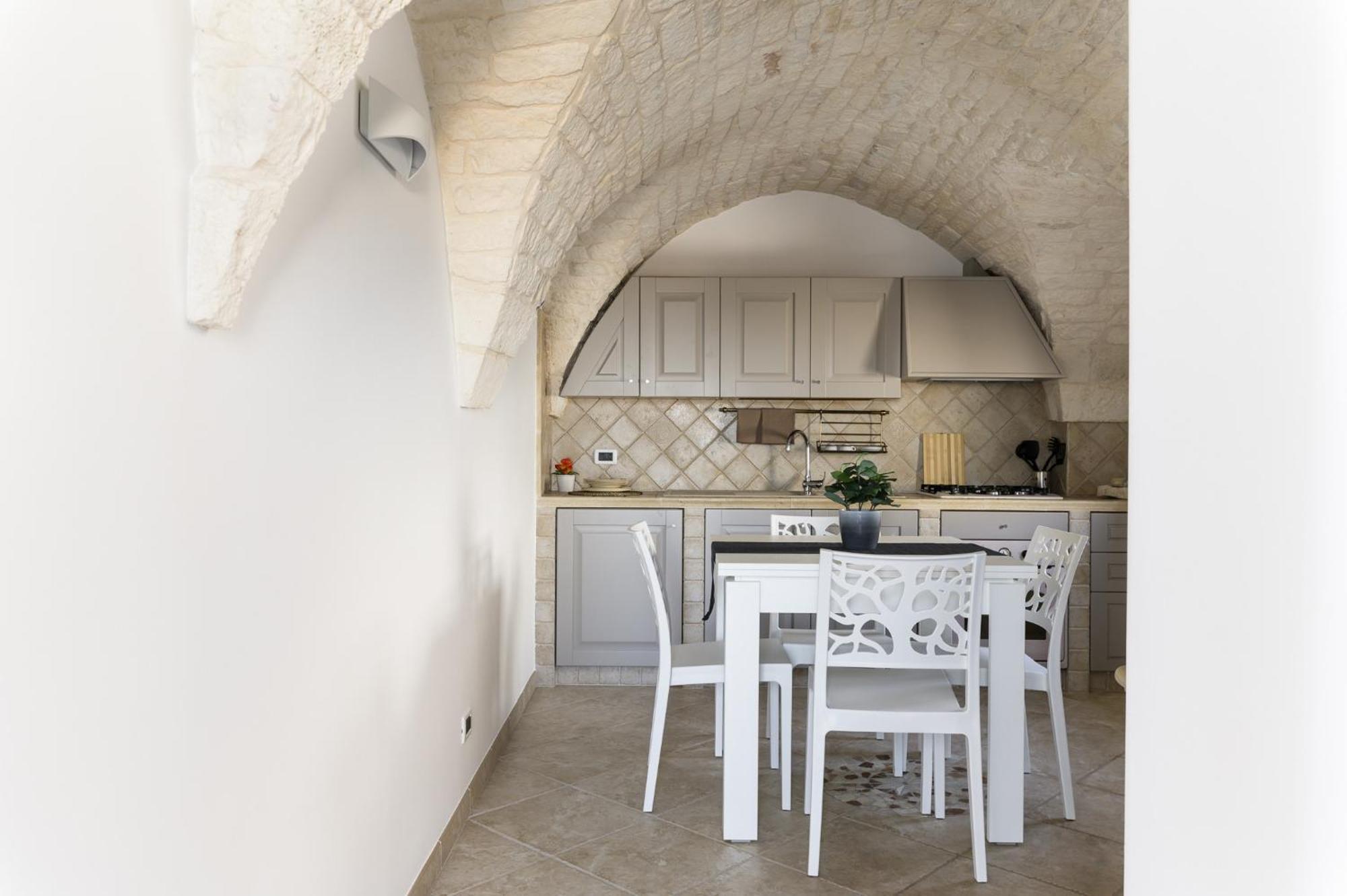 Sant'Oronzo View Apartment By Wonderful Italy ออสตูนี ภายนอก รูปภาพ